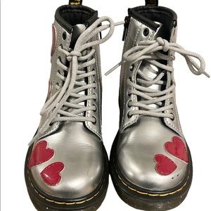 Girls Dr. Martens Glitter Hearts